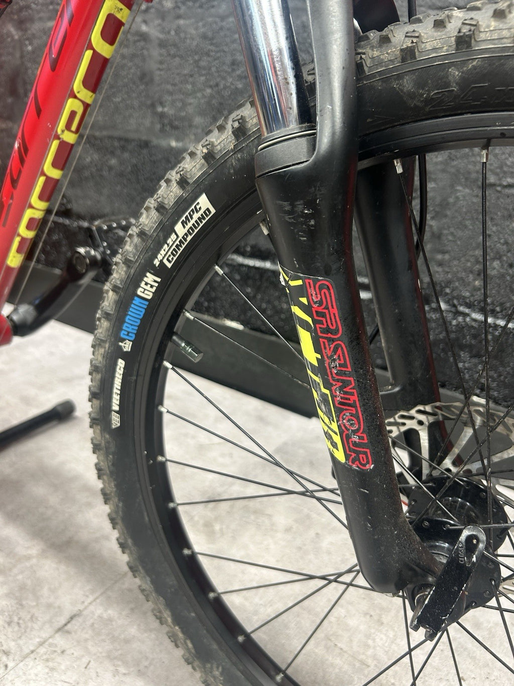 Carrera Blast Junior Mountain Bike 24” Wheel Suitable For Ages 8-12 Approx  Red