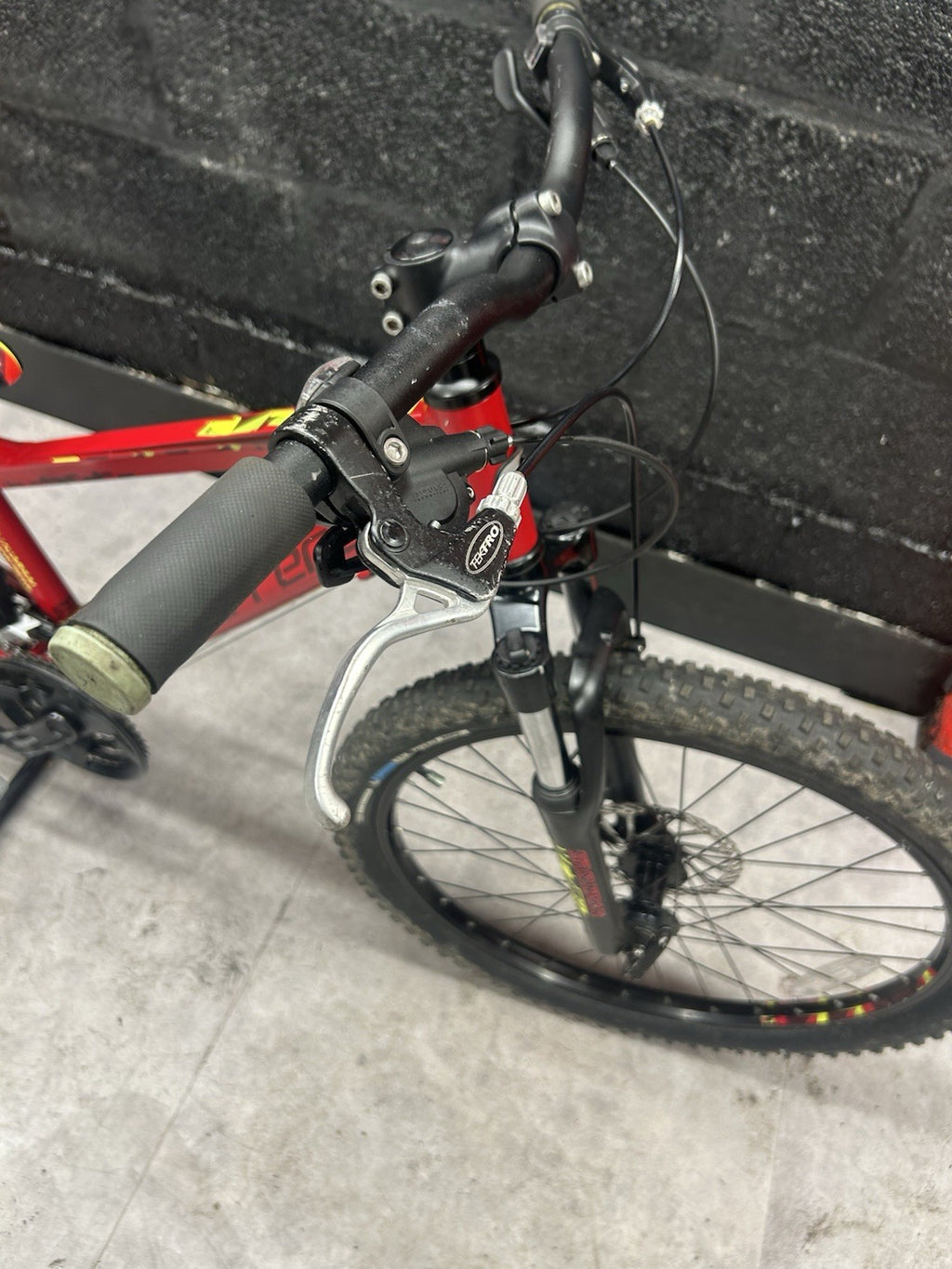 Carrera Blast Junior Mountain Bike 24” Wheel Suitable For Ages 8-12 Approx  Red