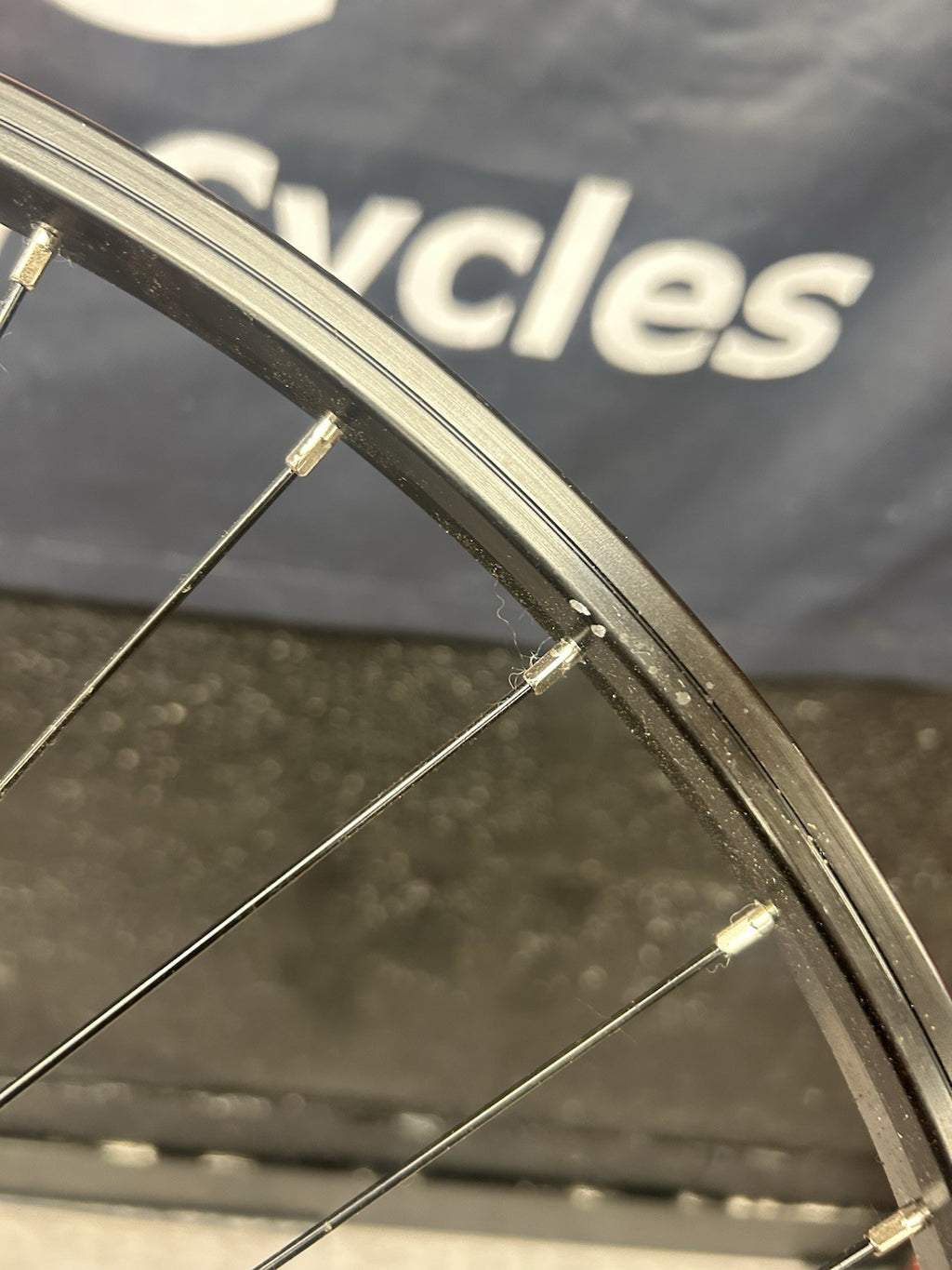 Raleigh 26 Inch Rear Wheel Rim Brake Screw On Quick Release